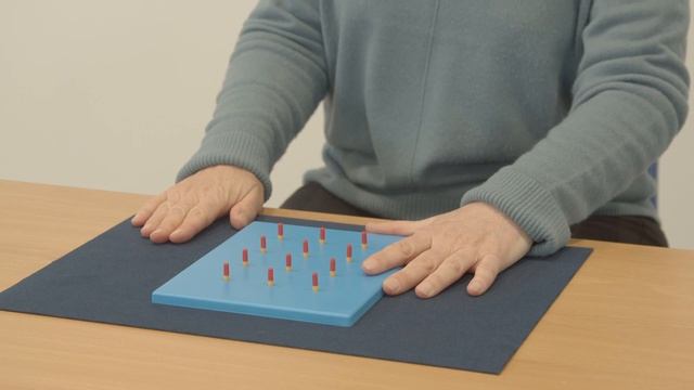 Age Band 3 – Manual Dexterity 2 MD2 Turning Pegs смотреть онлайн