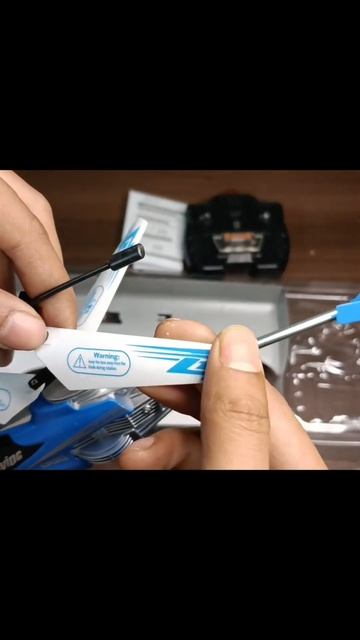Remote Control Helicopter Unboxing & Flying - Velocity Mini Helicopter Unboxing смотреть онлайн