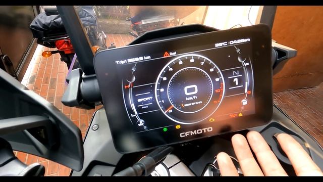 CF Moto 800MT (English)