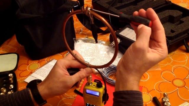 Loop Magnetic 144 MHz With Neon Lamp Resonance Indicator ( Low Power UV5R ) By Ik1vhx ;-)