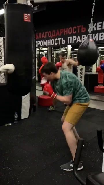 Работа на выносливость🔥 #boxingekb#Russia#Ekaterinburg#boxing#бокс#боксвекатеринбурге#женскийбокс смотреть онлайн