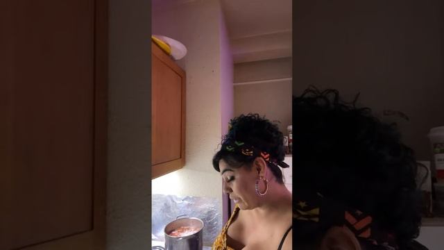 A cocinar Caldo de Gallina смотреть онлайн