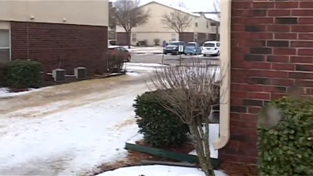 First snow in Tulsa смотреть онлайн