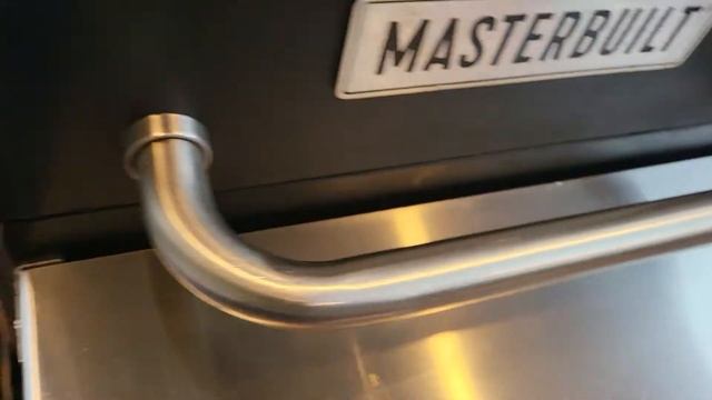 Brisket Flat on Masterbuilt 800, 2 month review and mods experience смотреть онлайн