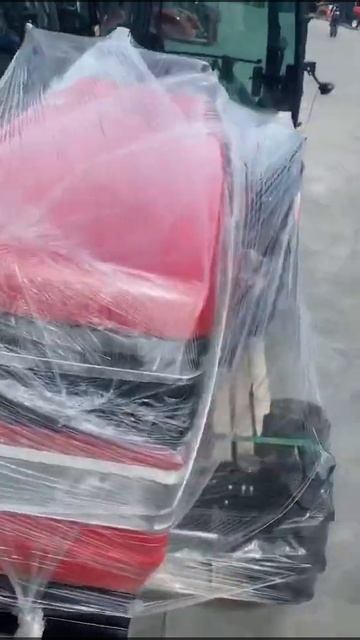 The small four-wheel tractor is shipped every day for US$1,860,one unit is also the wholesale price смотреть онлайн