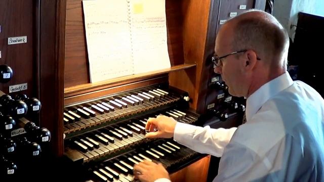 DELPHIN STRUNCK - Magnificat Noni Toni смотреть онлайн