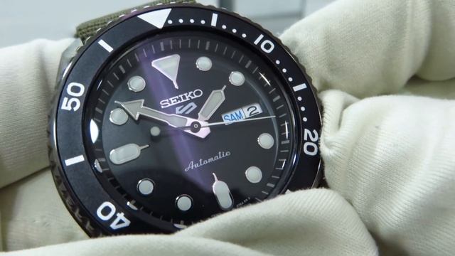 Seiko 5 Sports SRPD65K4 смотреть онлайн