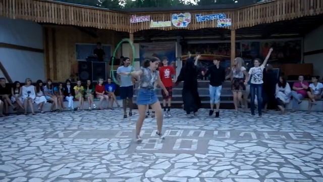 бал в хогвартсе 2 отряд 2 смотреть онлайн