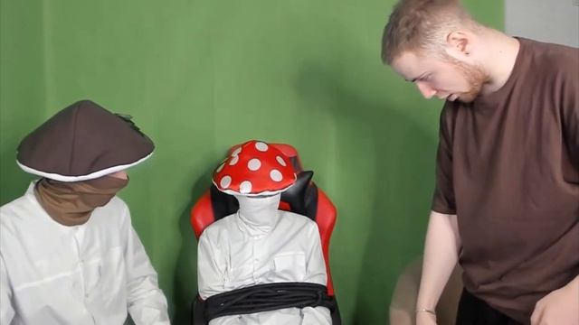 Бедный гриб😭😭😭(ГРИБЫ ТОПЧИК) смотреть онлайн