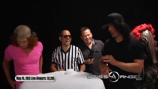 Criss Angel & Carrot Top's $1,000 Arm Wrestling Match LIVE 5/19/12 смотреть онлайн