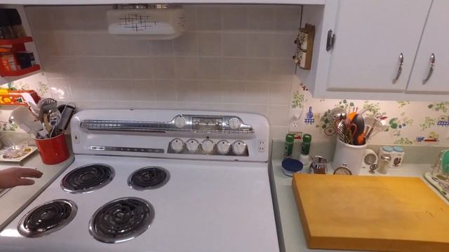 Stove Exchange: 1958 Frigidaire to 1951 Kelvinator - Vintage Appliances смотреть онлайн