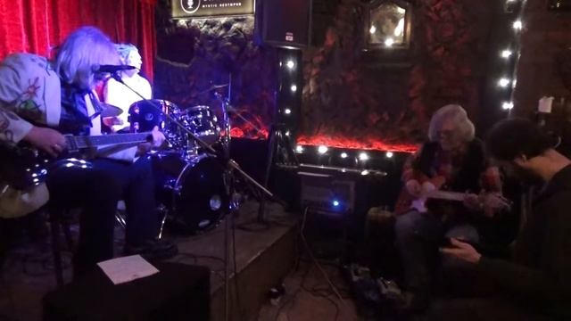ансамбль Мечта - Чёрное дерево смотреть онлайн