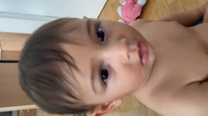 Pee/susu/toilet/potty training to 7 month old baby.