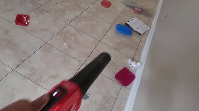 Sopladora Milwaukee M18 Fuel Cordless Blower. смотреть онлайн