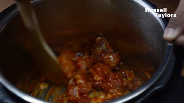 Russell Taylors Pressure Cooker PC-60 : Fried Kuey Teow смотреть онлайн