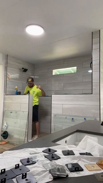 DIY // How to install a dual shower pony wall partition // 3/8” clear in matte black смотреть онлайн