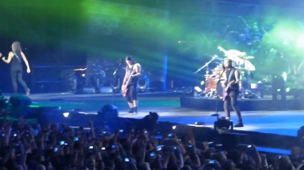 Москва 27.08.2015. METALLICA -- Robert Trujillo/ Bass Solo + Welcome Home Sanitarium
