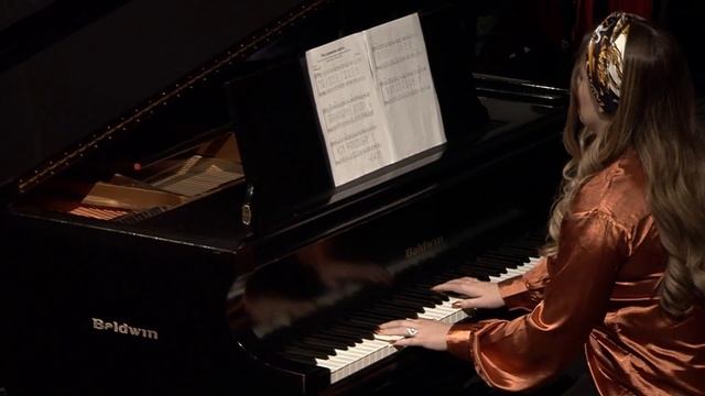 Пение «Неудержимое время…» — группа молодёжи. смотреть онлайн