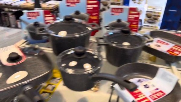 Кухонная посуда с каменным покрытием Pietra от российского бренда Vari