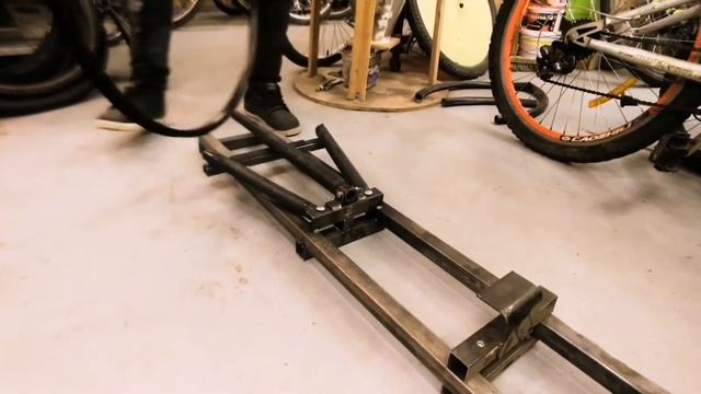 Мастерская "Hofobike" - правка очень сложных восьмерок на правилке для ободов смотреть онлайн