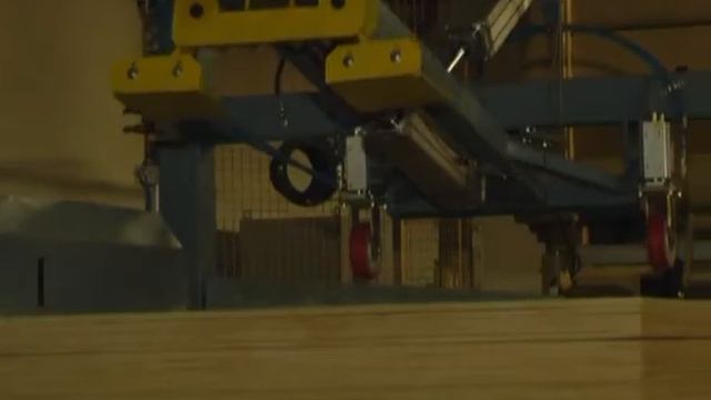 Модернизация на "Нелидовском ДОКе". Запуск нового шлифовального станка смотреть онлайн