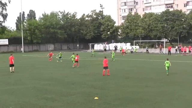 ФК Обухов vs ФК Добро Восход 2007-2008 гг. 1:0 смотреть онлайн
