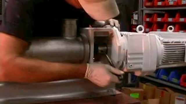 Maintenance: CS - 09 - Removing the Plug-In Shaft Pin and Stator смотреть онлайн