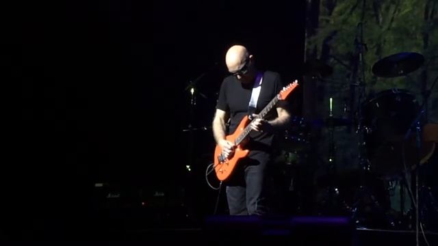 Joe Satriani, Butterfly and Zebra смотреть онлайн
