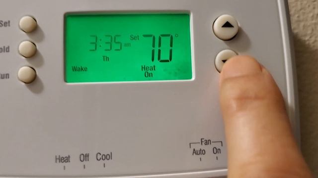 Honeywell thermostat manual HEAT setting in 1 min on 68F dgree 허니웰 난방조절기 써모서탯 난방 설정하기 смотреть онлайн