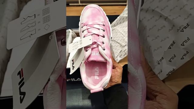 FILA SANDBLAST LOW MOTTLED TIE DYE 2021 edition. смотреть онлайн