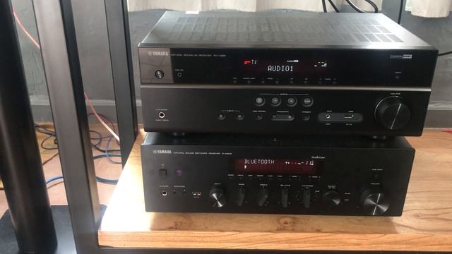 Probando el Yamaha RN 602 y los Dali Oberon 3. смотреть онлайн