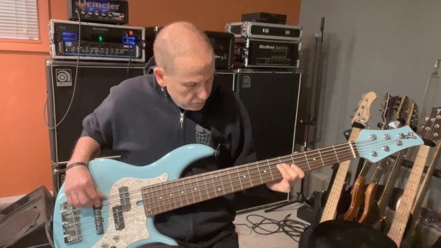F Bass VF-6 2019 Daphne Blue смотреть онлайн