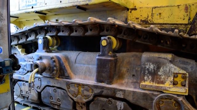 Komatsu D475A-5, Unlimit OÜ смотреть онлайн