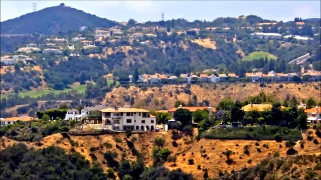 2301 Roscomare Road, Los Angeles, CA - Re/Max Estate Properties смотреть онлайн