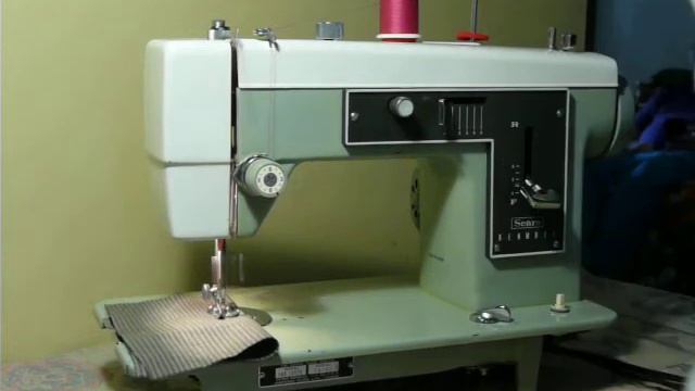 NIFTYTHRIFTYGIRL: Kenmore model 1207 basic zigzag sewing machine with blind stitch смотреть онлайн