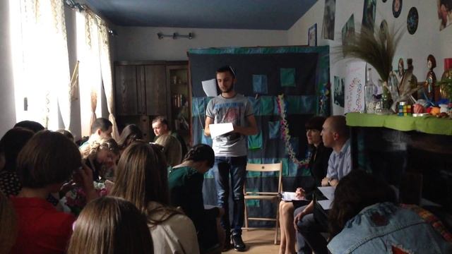 Поэтический вечер в Антикафе "Час Є" 23 мая 2015, Максим Тюхта смотреть онлайн