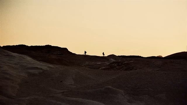 Aaron Static - Tipping Point смотреть онлайн