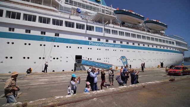 MS Albatros Arriving 2019 - Port of East London (South Africa) смотреть онлайн