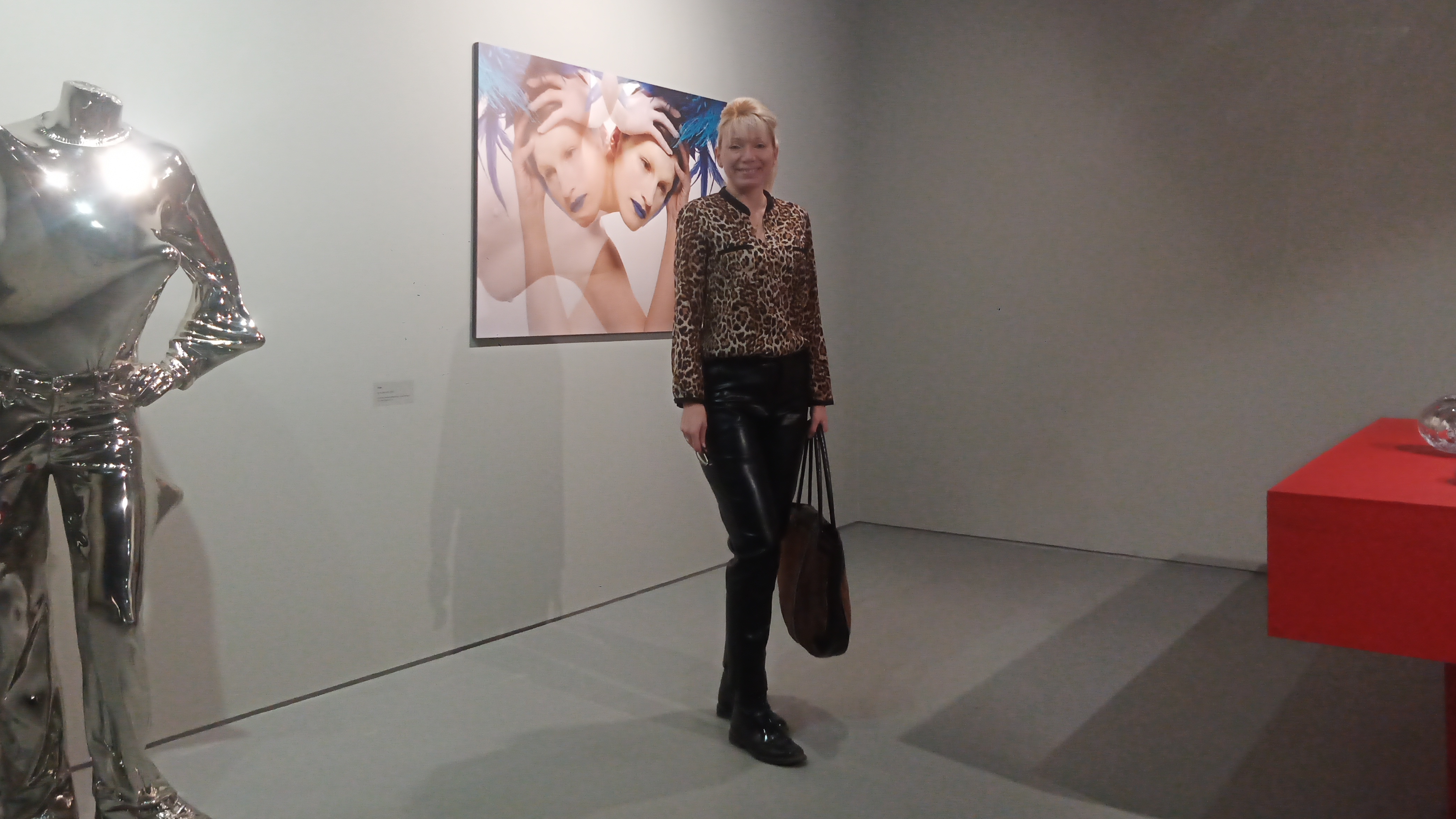 Бесплатная арт галерея в Башне Меркурий Москва Сити. смотреть онлайн