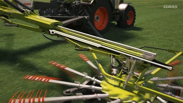 CLAAS LINER Four Rotor Rakes | Contouring Ability