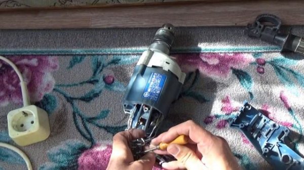 дрель не крутит патрон набор щеток для дрели ремонт дрели своими руками