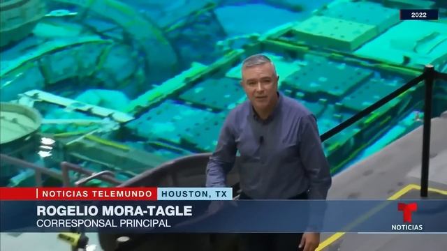 Odysseus es la primera nave privada de la historia que llega a la Luna | Noticias Telemundo смотреть онлайн