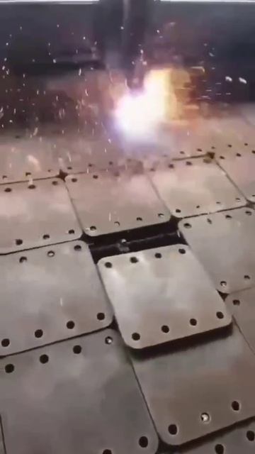 feine Plasma-CNC-Schneidemaschine смотреть онлайн