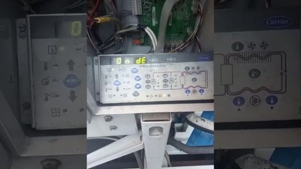 Включение чиллера Carrier 30RQ
