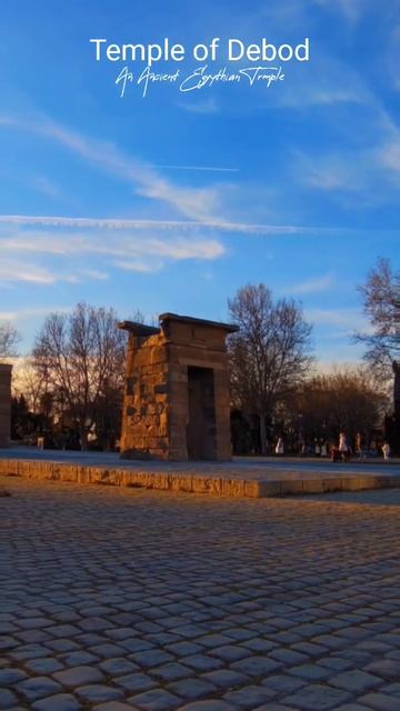 Temple of Debod #4kwalkingtour #madrid #shorts смотреть онлайн