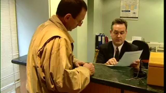 Read Write Now 1 Programme 11 Booking a holiday Part 1 смотреть онлайн