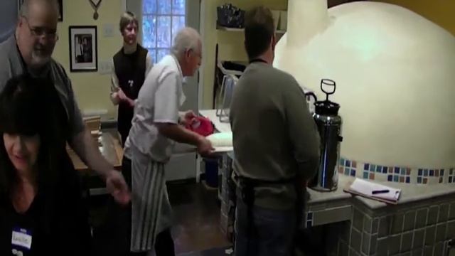 Stone Turtle Loading the oven смотреть онлайн