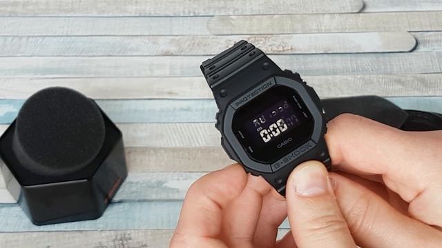 Casio G-shock Dw 5600BB смотреть онлайн