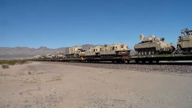 Miltary ; BNSF U FTHBAR1 15 - BNSF 7557 W @ Ibis, CA смотреть онлайн