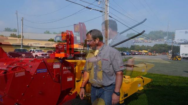 New Holland FP230 Forage Harvester (walk around) смотреть онлайн